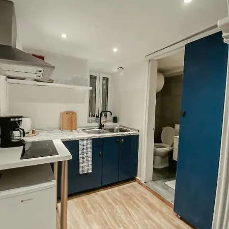 Apartment Isabella Suites: An Old Venetian Corfu (city)